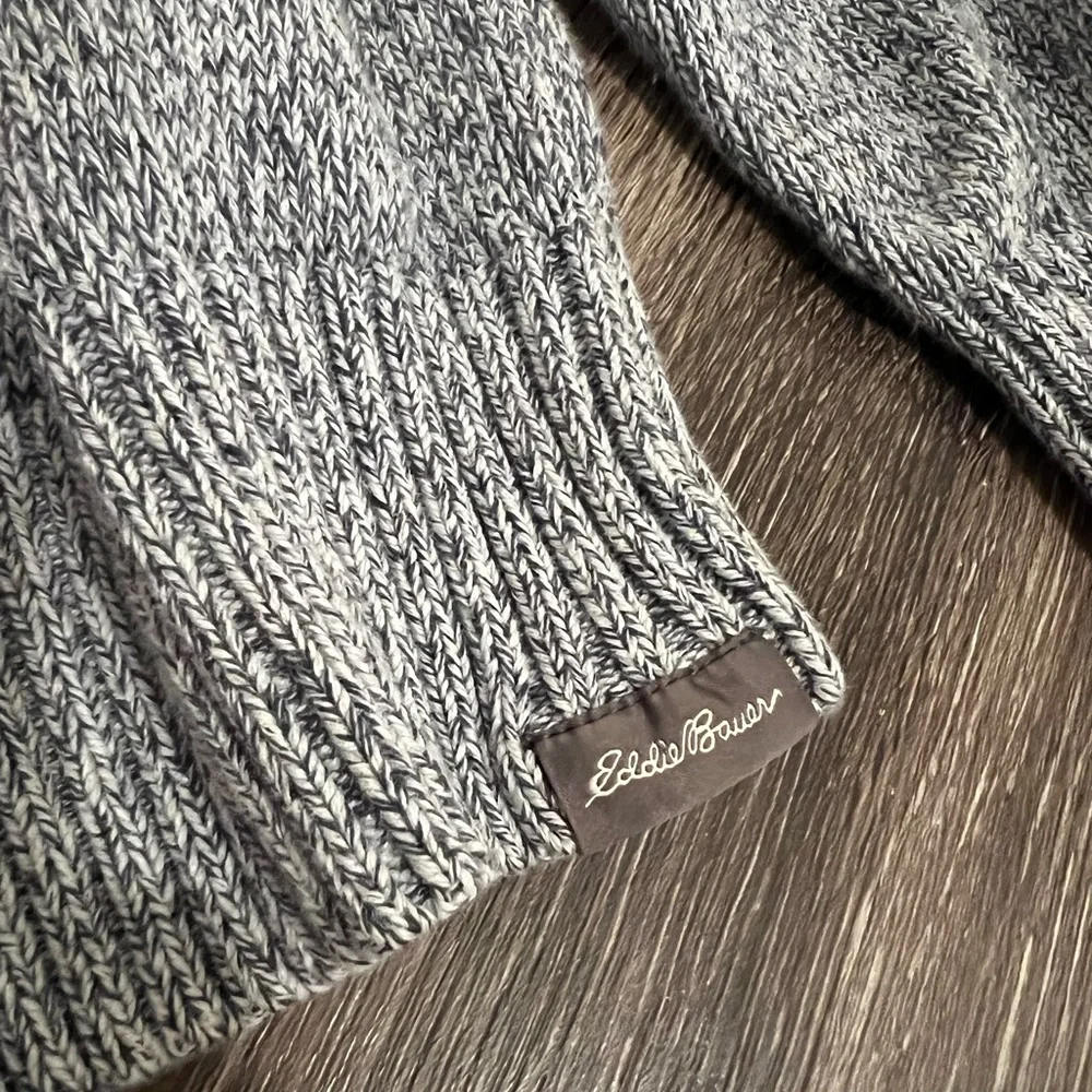 Gray Crewneck Sweatshirt